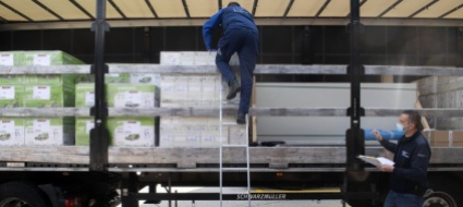 coca-e-un-milione-di-euro-colpaccio-dei-doganieri-a-chiasso