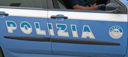 masso-di-15-kg-dal-cavalcavia-sulla-mi-va-denunciati-due-16enni