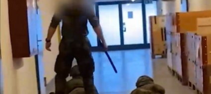 soldati-costretti-a-strisciare-e-bastonati-l-esercito-indaga