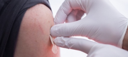 orticaria-dopo-il-booster-effetto-secondario-che-resta-raro