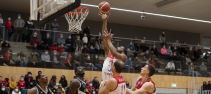 al-basket-giova-il-fiato-sul-collo-dei-tifosi