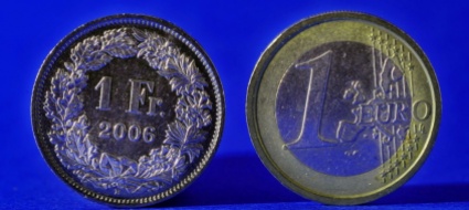 la-crisi-ucraina-fa-volare-il-franco-verso-la-parita-con-l-euro