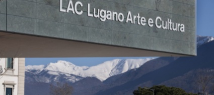 l-arcobaleno-della-pace-illumina-il-cielo-di-lugano