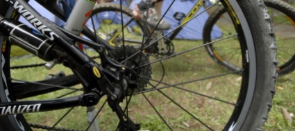 giornata-di-manutenzione-del-percorso-per-bici-sul-bedea