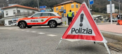 frontale-fra-due-auto-fra-melide-e-paradiso-un-ferito-grave