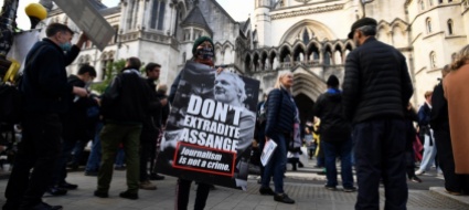 assange-niente-ricorso-in-gb-sara-estradato-negli-usa