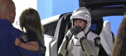 astrosamantha-e-il-cronista-fallocrate