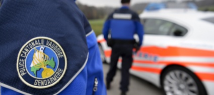 va-a-scaricare-rifiuti-finisce-sotto-la-propria-auto-e-muore