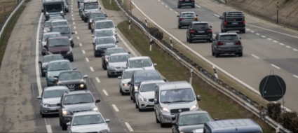 si-torna-in-colonna-al-gottardo-6km-di-coda-verso-nord