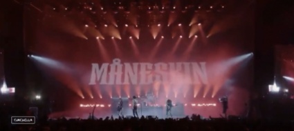 free-ukrain-f-putin-i-maneskin-infiammano-il-coachella