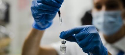 covid-persone-con-salari-alti-piu-propense-a-farsi-vaccinare