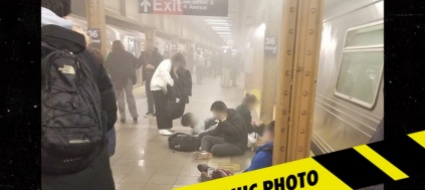 spari-nella-metropolitana-caccia-all-uomo-a-new-york