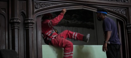 finite-le-ricerche-per-l-esplosione-al-saratoga-45-i-morti