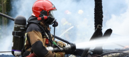 fienile-distrutto-dalle-fiamme-ad-arogno