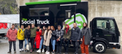 il-social-truck-cerca-nuovi-partner-per-aiutare-ancora-i-giovani
