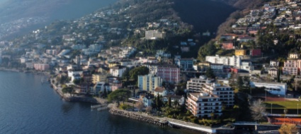 pavimentazione-lavori-di-posa-in-via-valmara-a-brissago