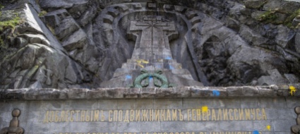 monumento-a-suvorov-ripulito-da-russi-e-svizzeri
