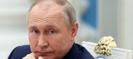 putin-a-macron-kiev-non-e-seria-basta-armi-dall-occidente