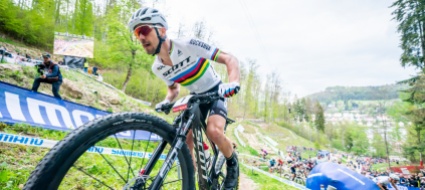 a-nove-mesto-schurter-e-ancora-sul-podio-abbandono-di-colombo