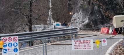 la-messa-in-sicurezza-causa-un-crollo-sulla-statale-337