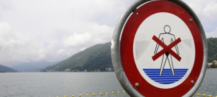 si-tuffano-nel-lario-nonostante-il-divieto-multati-in-sei