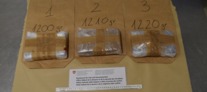 duplice-arresto-al-confine-per-detenzione-e-spaccio-di-droga