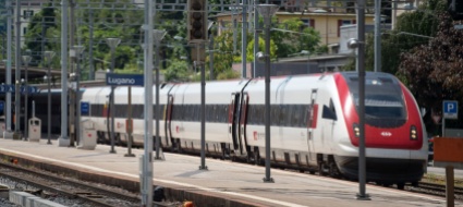 fermate-dei-treni-e-corsia-tir-il-mendrisiotto-esiste-ancora