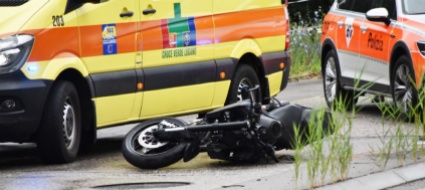 motociclista-urta-un-camion-a-rivera-e-si-ferisce