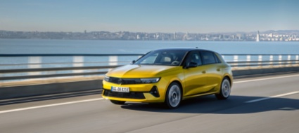 opel-astra-plug-in-hybrid-brillantezza-in-relax