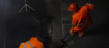 lavori-per-la-pavimentazione-fonoassorbente-a-montagnola