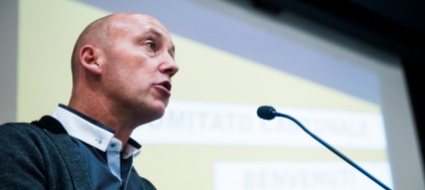 dado-sulle-targhe-fanno-di-tutto-per-non-far-votare-il-popolo