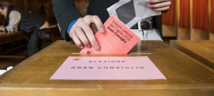 la-politica-ticinese-tra-bianchini-e-social