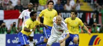 colpi-di-genio-e-colpi-di-testa-i-50-anni-di-zidane