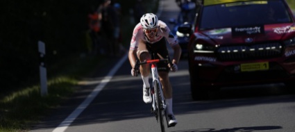 tour-in-alta-savoia-la-spunta-bob-jungels