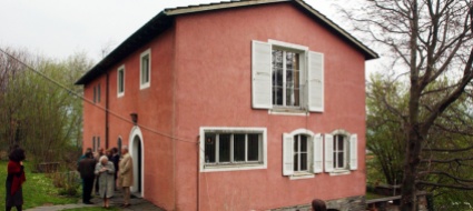 carona-tre-artisti-trovano-casa-a-pantrova