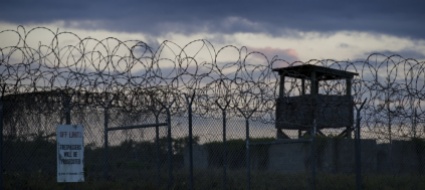 guantanamo-libera-il-prigioniero-242-e-nell-arte-il-suo-futuro