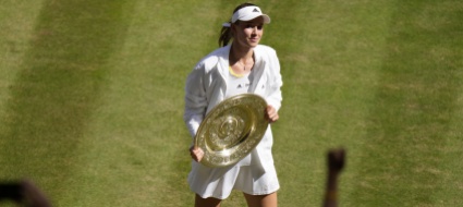 la-russia-non-c-e-la-russia-vince-dasvidania-wimbledon