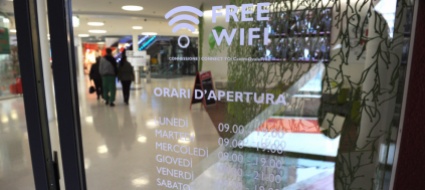chiusura-dei-negozi-il-sabato-l-orario-resta-alle-18-30