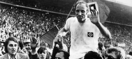 il-calcio-tedesco-piange-uwe-seeler