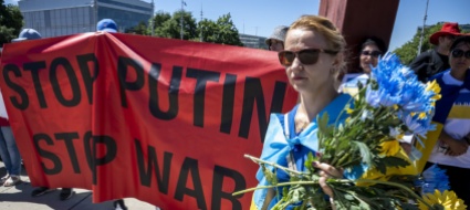 putin-vattene-e-ancora-liberate-l-ucraina-e-la-russia