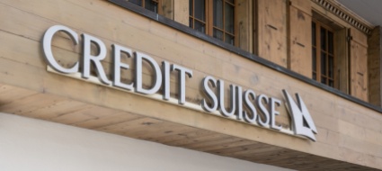 credit-suisse-fitch-abbassa-il-rating-a-bbb-da-bbb