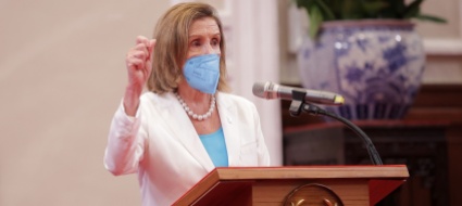 la-cina-impone-sanzioni-a-nancy-pelosi-per-la-visita-a-taipei