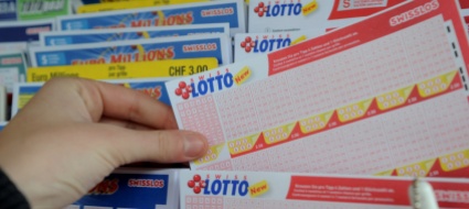la-febbre-da-superenalotto-si-e-diffusa-anche-in-ticino