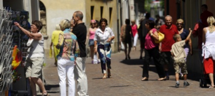 caslano-aprono-le-porte-nove-corti-del-nucleo