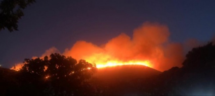fiamme-a-pantelleria-evacuate-ville-dei-vip
