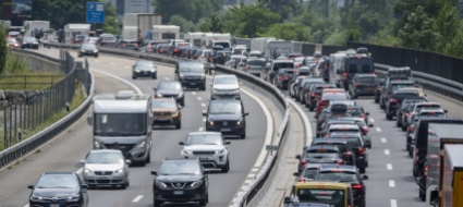 san-gottardo-oltre-10-km-di-colonna-in-entrambe-le-direzioni