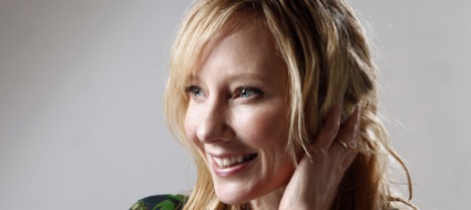 anne-heche-senza-speranza-e-cerebralmente-morta