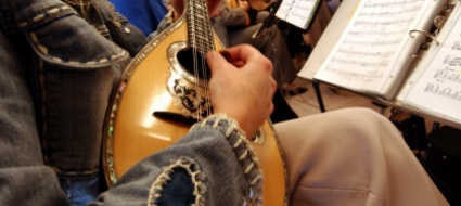 la-musica-di-montagna-al-lavatoio-di-mascengo