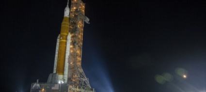 via-libera-della-nasa-alla-missione-lunare-artemis-1
