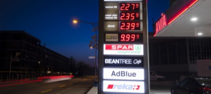 caro-benzina-verso-un-inchiesta-e-un-calcolatore-dei-prezzi